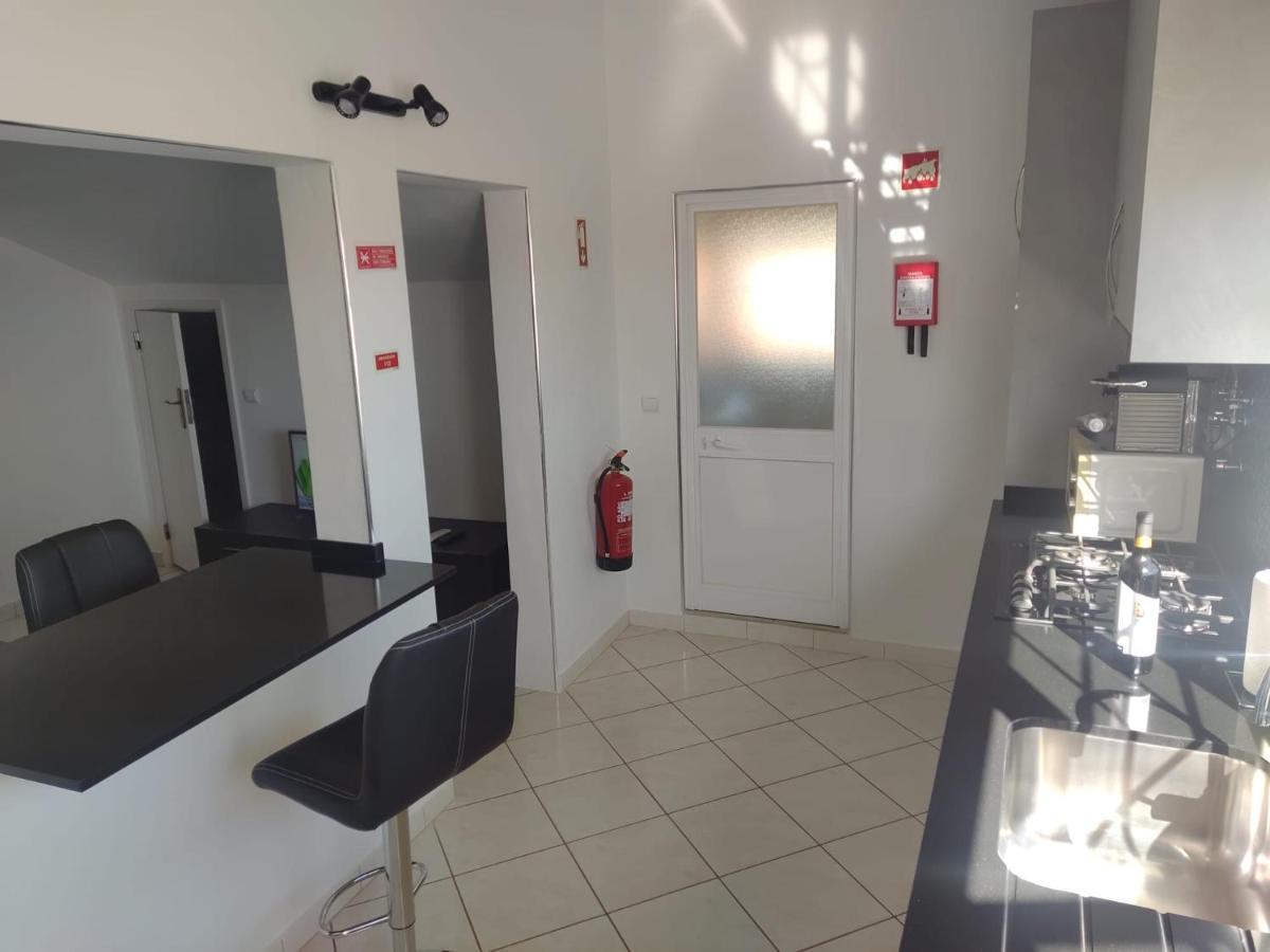 Nunes Apartments Mexilhoeira da Carregacao Bagian luar foto